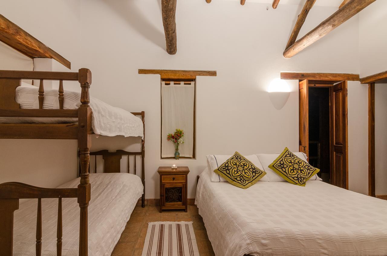 Hostal Casa Del Arte Robles Zewnętrze zdjęcie