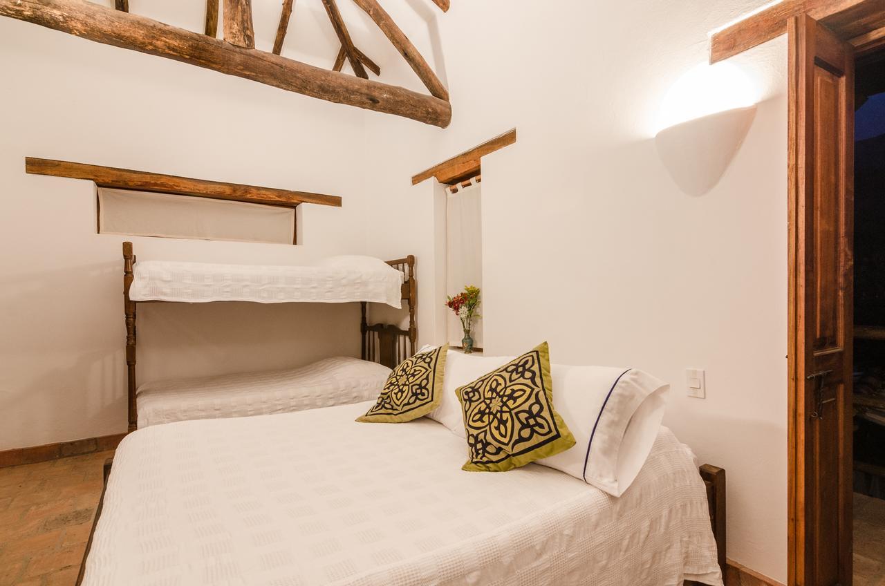Hostal Casa Del Arte Robles Zewnętrze zdjęcie